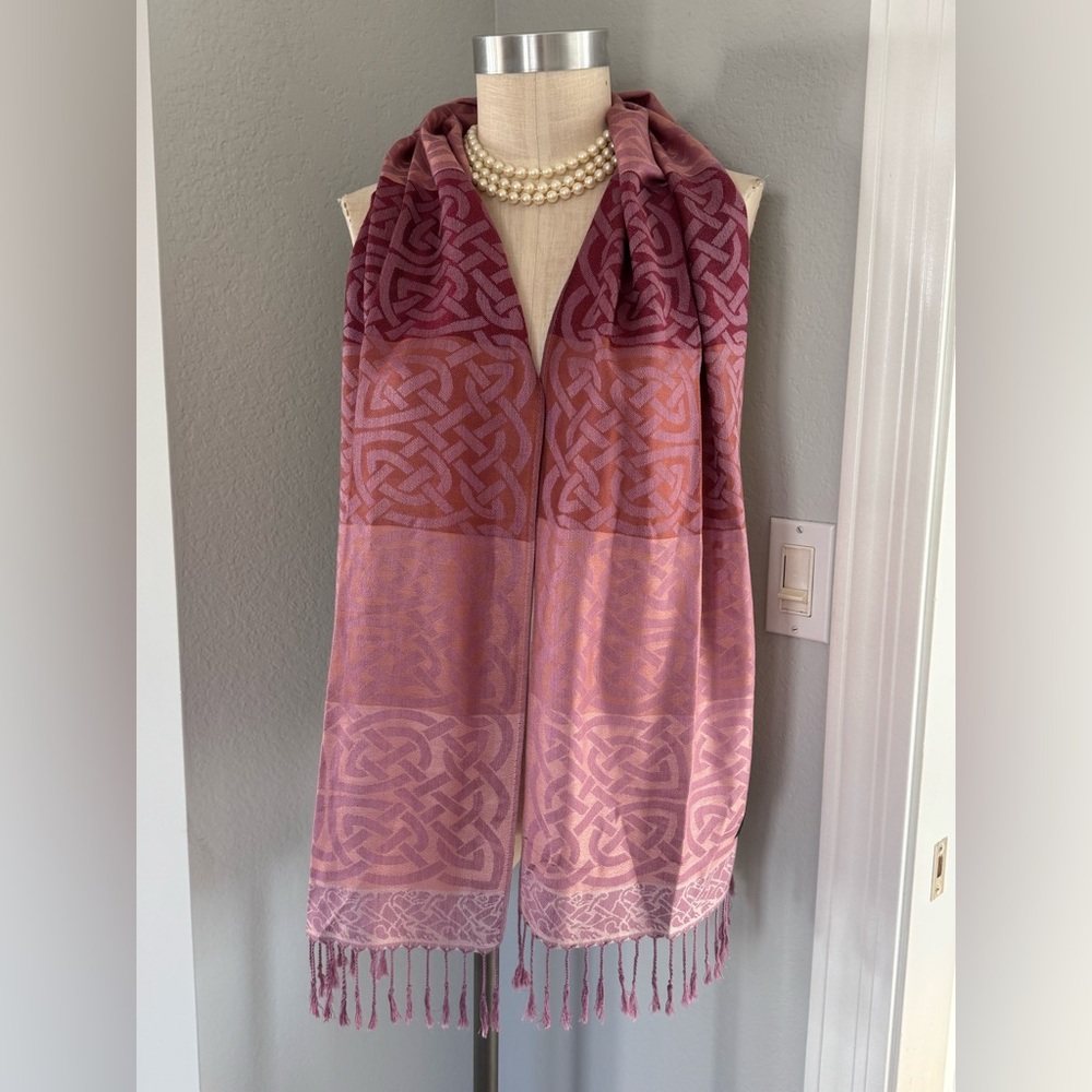 Pashmina Mulligans Ireland Scarf Celtic Knot 70”x13”